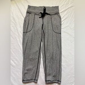 Lululemon Baserunner Crop Joggers